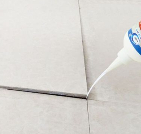 兴宾瓷砖空鼓维修公司分享卫生间瓷砖脱落的原因可能有以下几点